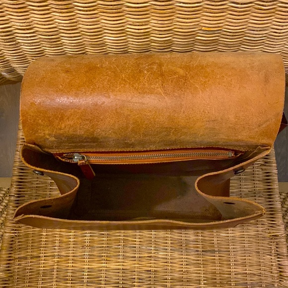 VereVerto Premium Leather Bagpack - Picture 6 of 8